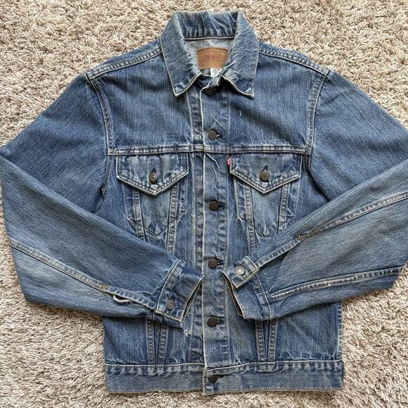 Vintage 60’s 70’s Levi’s Type 3 Denim Trucker Jean Jacket Light Wash Mens Size S